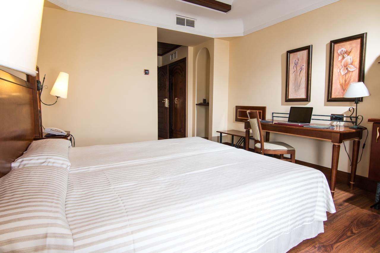 Hotel Abades Guadix Ngoại thất bức ảnh